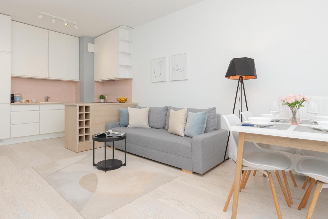 Sarmacka Apartment With Balcony Warsaw Wilanow By Noclegi Renters Экстерьер фото
